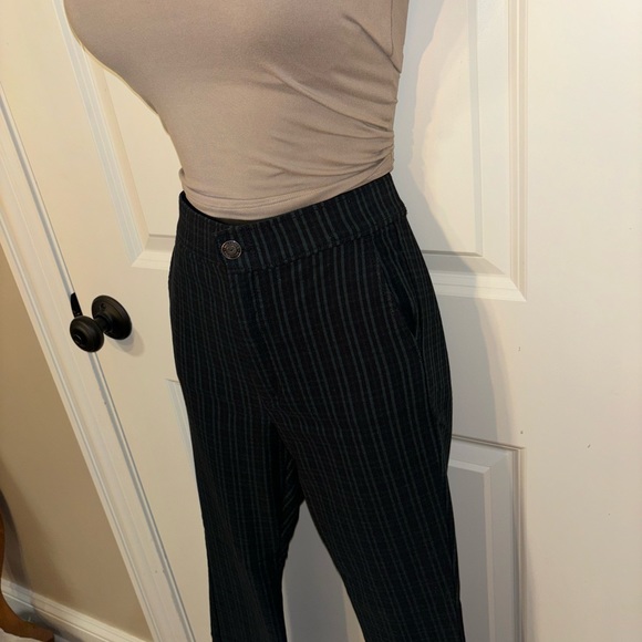 HOLLISTER Ultra High Rise XS. - Picture 8 of 9